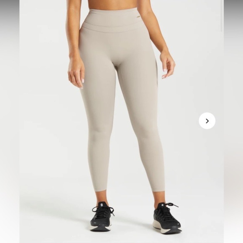 Gymshark Whitney Simmons High Rise leggings (mink)